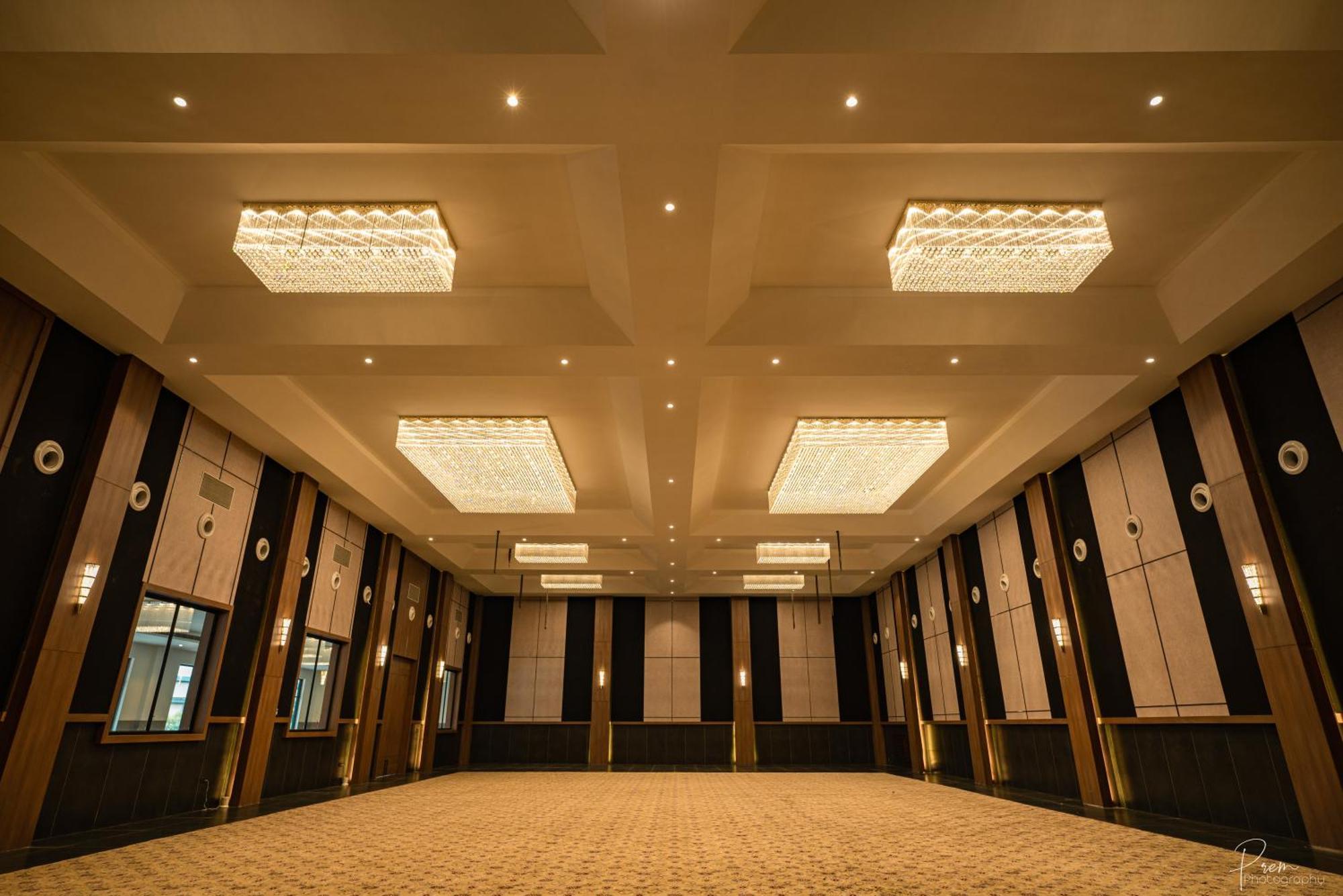 Hotel Omaya Garden Raipur  Exterior photo