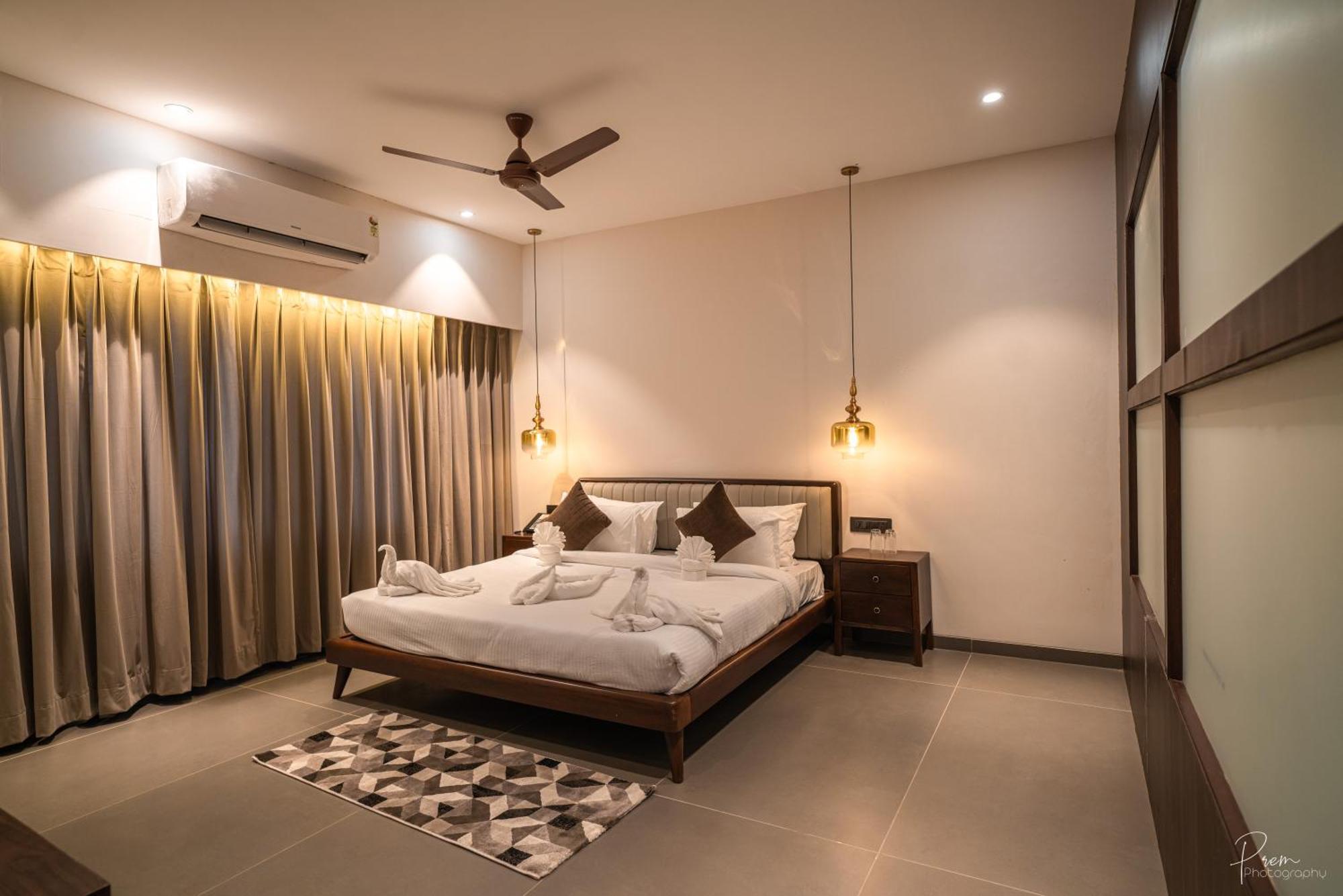 Hotel Omaya Garden Raipur  Exterior photo