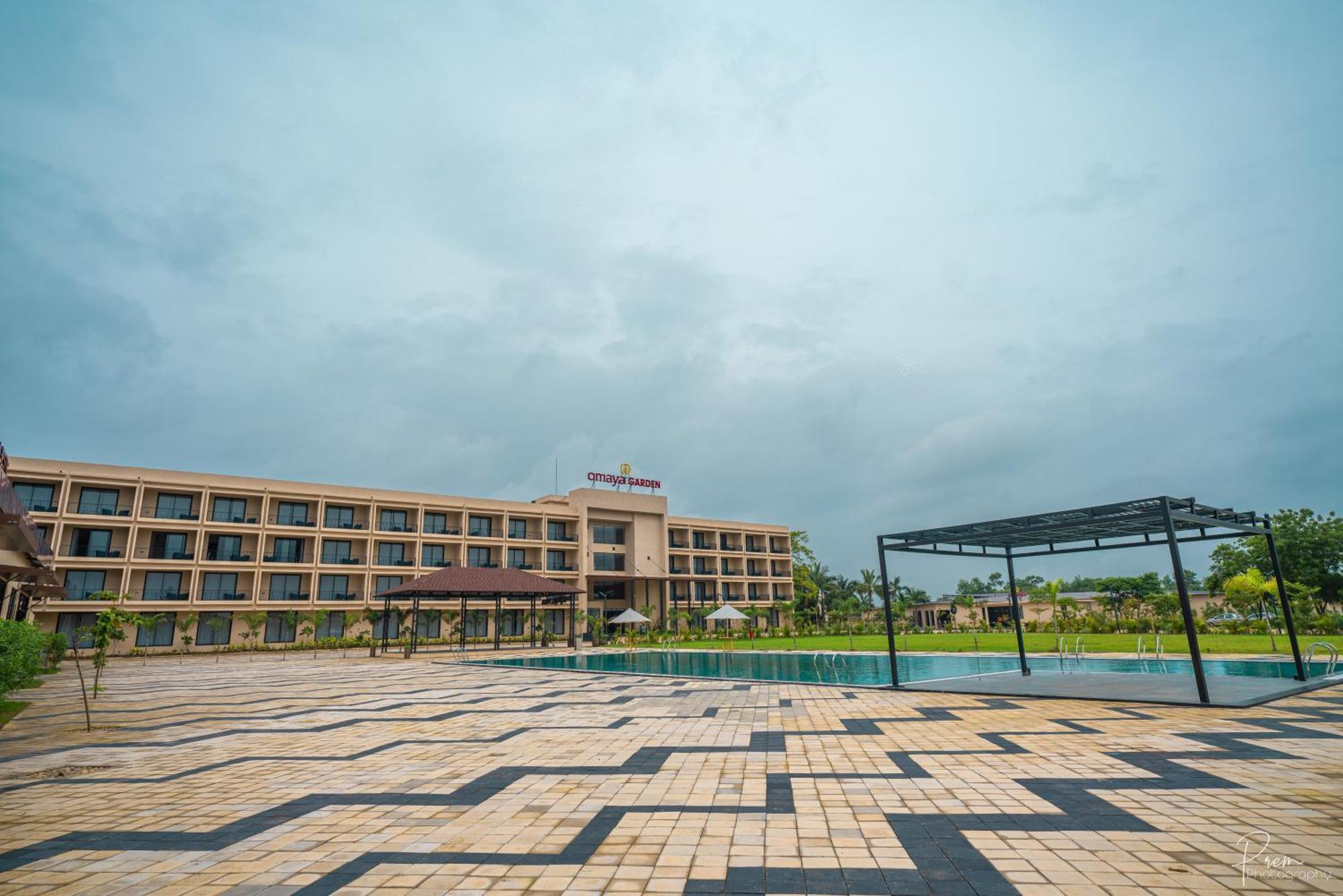 Hotel Omaya Garden Raipur  Exterior photo